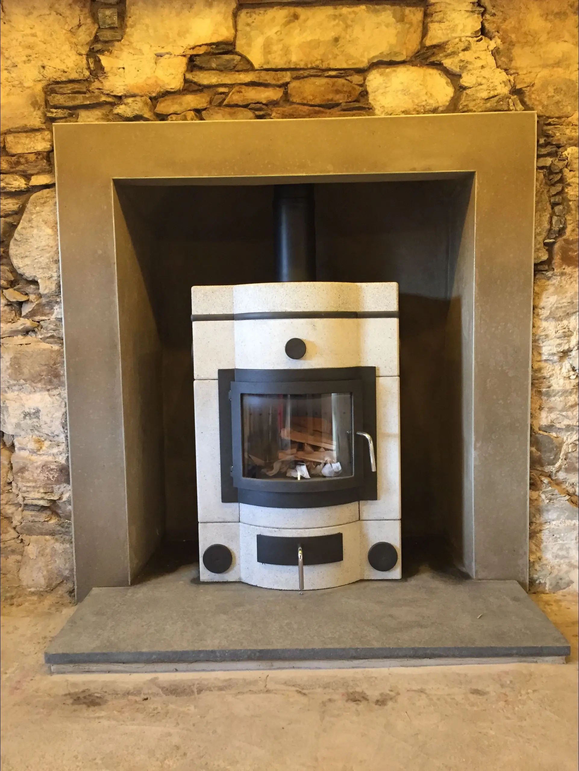 An E678 by Ecco Stove with a custom copper boiler