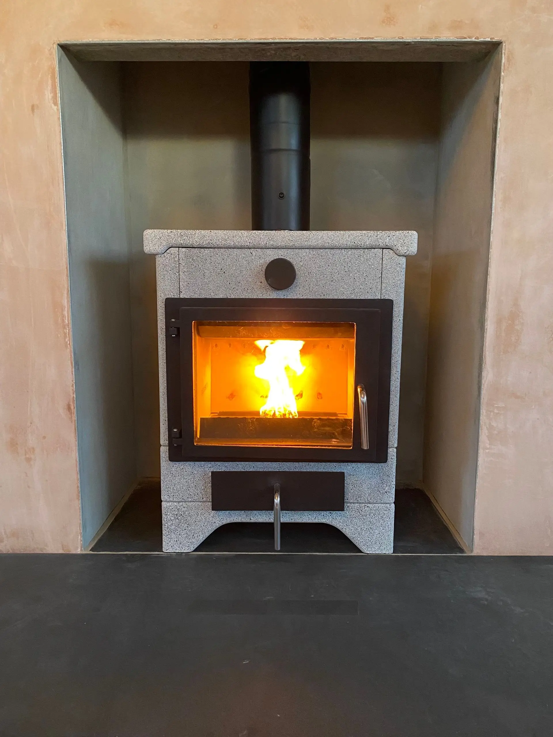 An E580 by Ecco Stove